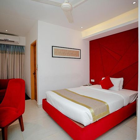 Royal Raj Hotel Раджшахи Экстерьер фото